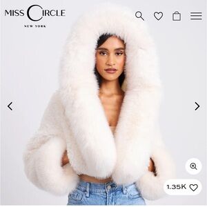 Miss circle Kali Cream Teddy Jacket